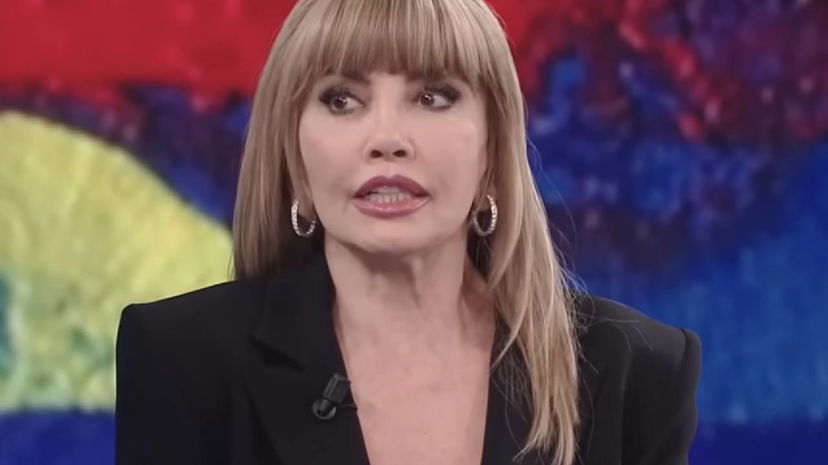 Milly Carlucci: la Rai boccia Notti Sul Ghiaccio e Il Cantante Mascherato preview