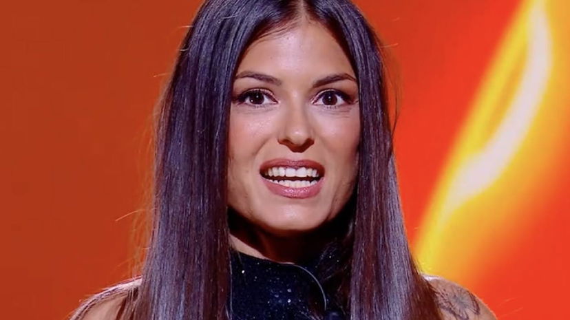 Sara Tommasi sul marcio nel mondo dello spettacolo: “Ora parlo io! È una frangia. Basta ipocrisie” preview