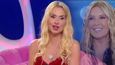 Valeria Marini fa mea culpa e chiede scusa a Selvaggia Lucarelli: “Sono stata antipatica, ma non volevo” preview