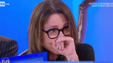 Alessia Vessicchio polemica con Sanremo e Conti, poi in lacrime su Rai Uno preview