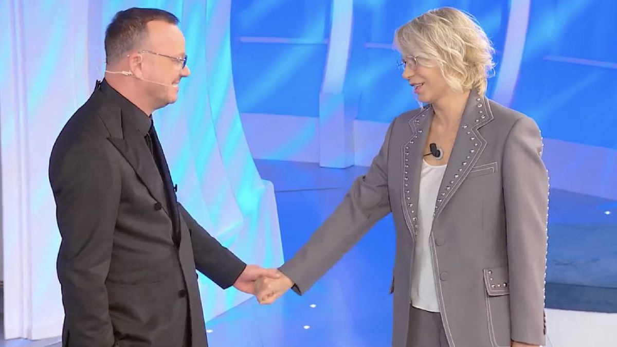 C’è Posta Per Te vs L’Eredità Sfida tra Giganti: ascolti di sabato 21 febbraio article-post