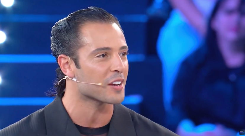 Giuseppe Giofrè svela di avere una crush per un cantante di Sanremo: “È disarmante” preview