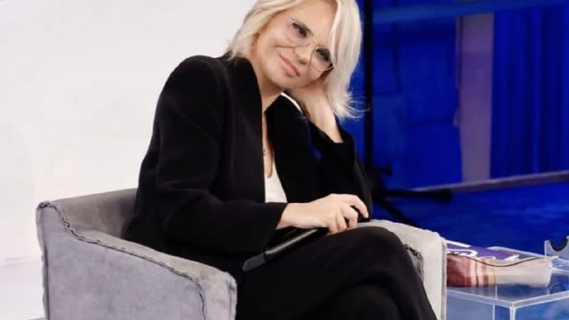 Amici 25, anticipazioni 15 febbraio: tre allievi ottengono la maglia del serale preview