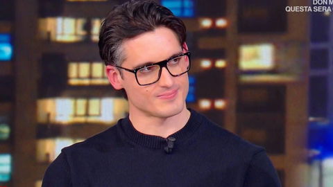 Alberto Ravagnani in tv in imbarazzo per una domanda sulla castità: il debutto come opinionista a La Vita in Diretta preview