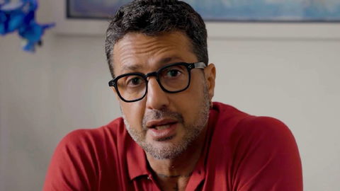 Fabrizio Corona confessa: “Ho in mano uno scoop da 7 milioni, potrebbe creare il caos, riguarda anche una persona a me cara” preview