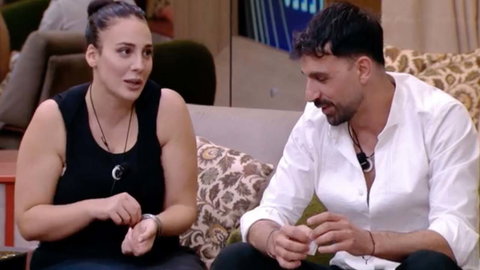 Francesca Manzini si apre con Raimondo Todaro: “Sei un regalo per me, con te sono più morbida” preview