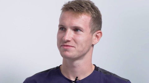 Jakub Jankto sui gay nel calcio: “C’è anche un allenatore che ci prova con i calciatori” preview