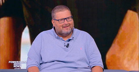 Mediaset ha denunciato Mario Adinolfi: motivo e reazione preview