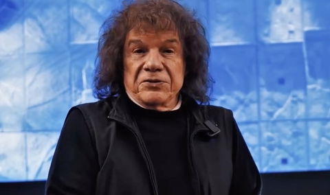 Riccardo Cocciante a Canzonissima: prima l’annuncio, poi il dietrofront (che sa di polemica) preview