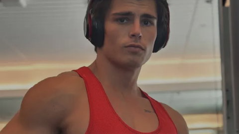 Com’è morto Seth Peterson? La madre parla di droga preview