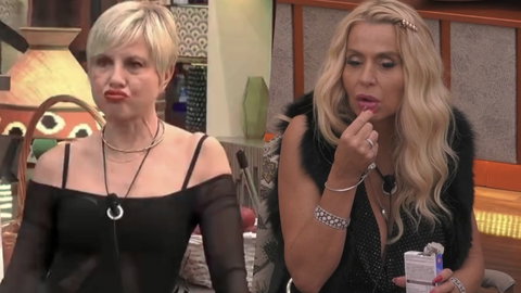 Antonella Elia contro Valeria Marini: “Mi ha fatto una cosa grave prima di entrare al GF Vip, poi dice che odio le donne” preview
