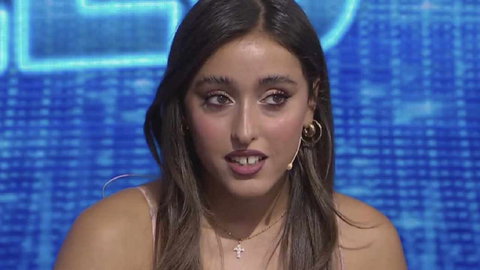 Giulia Stabile confessa a Rosalia la storia segreta con un cantante fidanzato:”Ho scoperto tutto dopo” preview