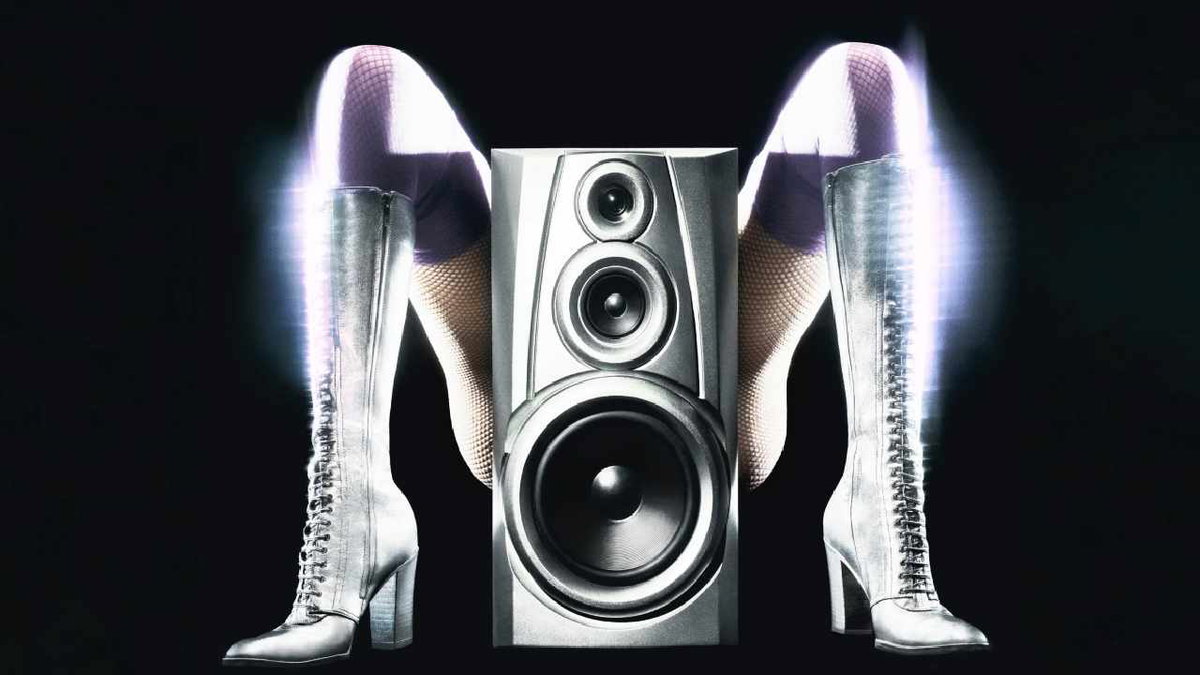 Madonna sta tornando: assaggio del nuovo album con una foto e un audio article-post