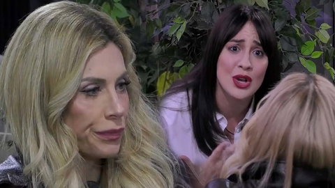 Paola Caruso getta ombre su Francesca Manzini: “Altri vip che hanno lavorato con lei mi hanno detto certe cose” preview