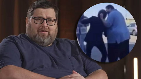 Mario Adinolfi prende per i capelli Filippo Roma de Le Iene, il video dell’aggressione preview