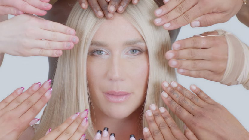 Kesha recita in italiano nel video di Origami, il nuovo singolo preview