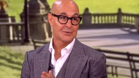Stanley Tucci gay solo al cinema: “Va bene se un attore etero interpreta ruoli queer” preview