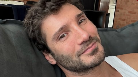 Il video rubato di De Martino circola ancora online, la Polizia identifica 3.000 persone: “Complici del reato” preview
