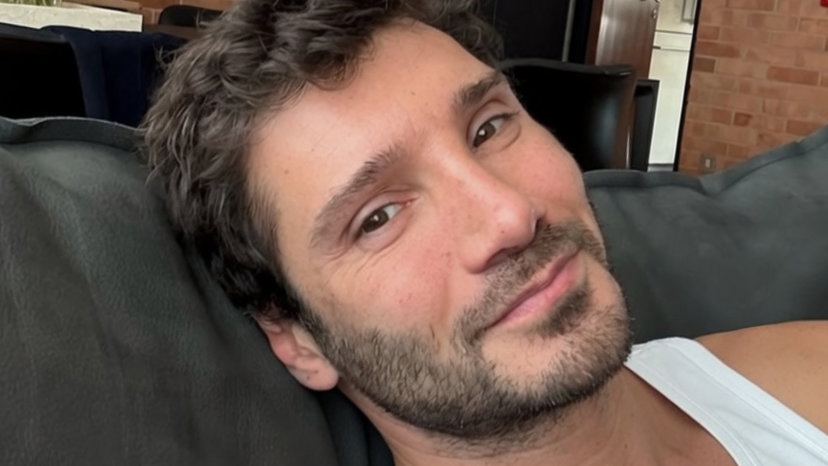 Il video rubato di De Martino circola ancora online, la Polizia identifica 3.000 persone: “Complici del reato” preview
