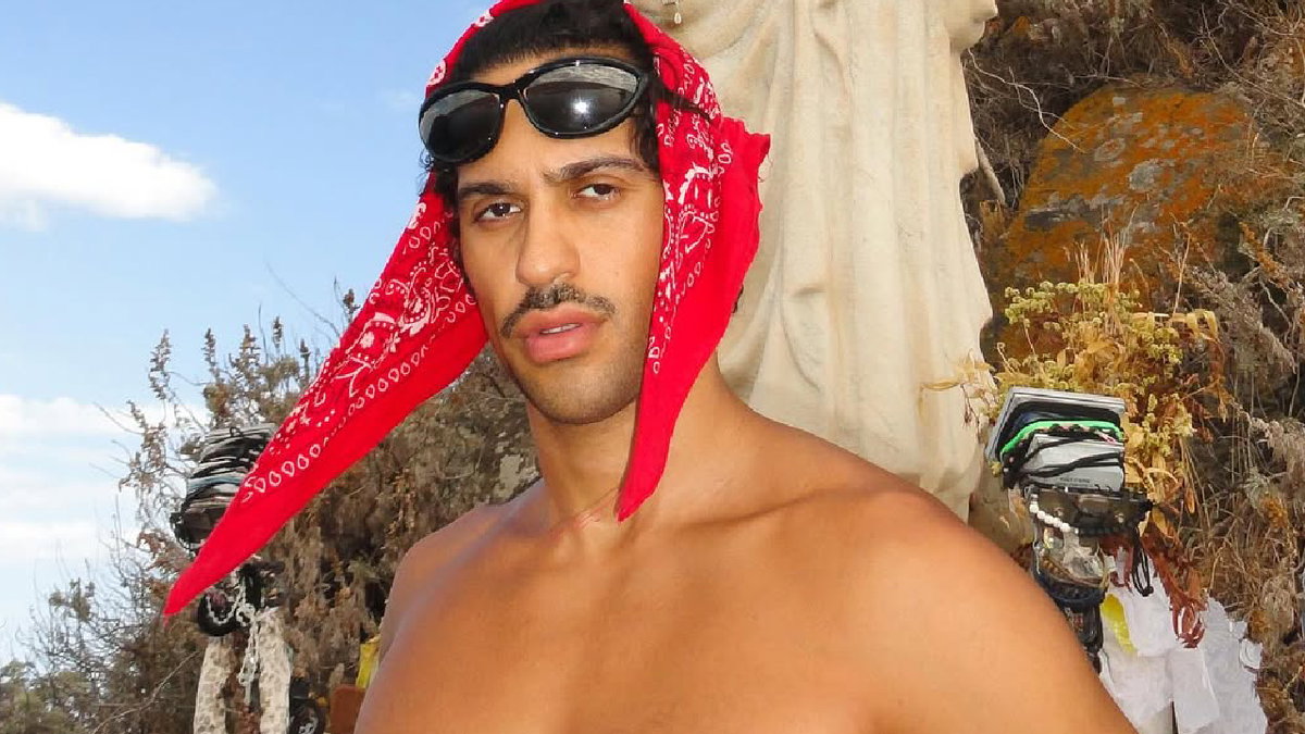 Mahmood, le 64 domande a cui dovrà rispondere nel processo a Riccardo Tisci article-post