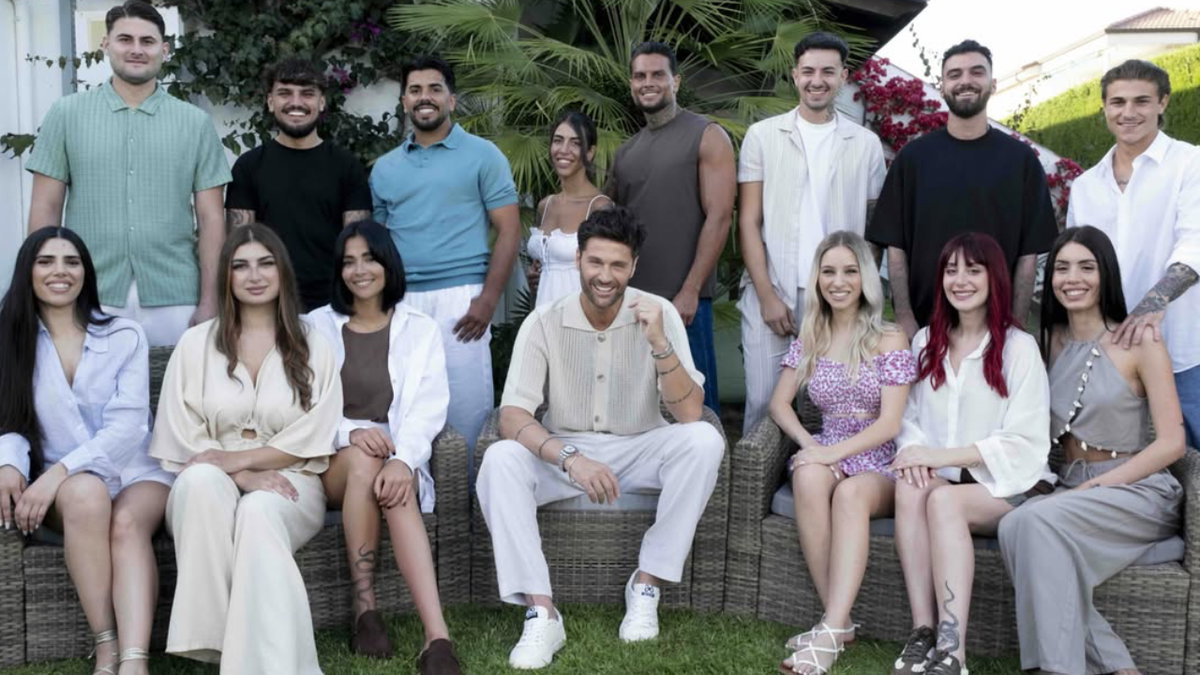 Temptation Island 2026, tutto su tentatori e coppie. Filippo Bisciglia: “Quest’anno ho pianto più del solito” article-post