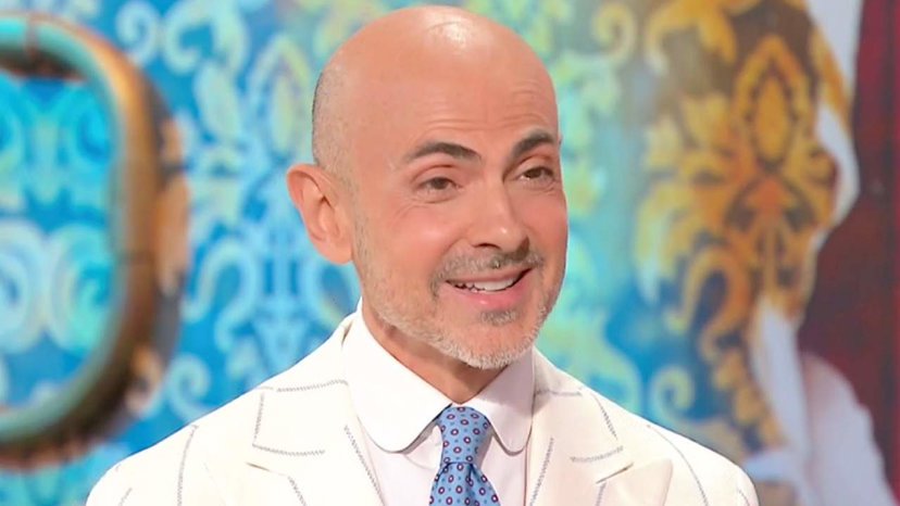 Enzo Miccio ha un nuovo fidanzato, l’amore ritrovato dopo il dolore per la morte dell’ex: “Insieme da un anno e mezzo” preview