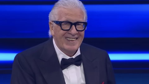 Peppino di Capri è morto a 87 anni, il ricordo di Amadeus che lo ha premiato a Sanremo preview