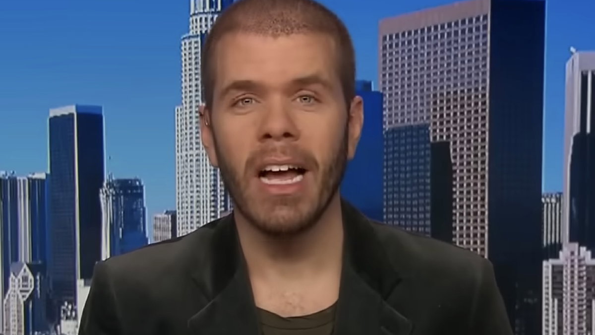 Cicatrici e punti di sutura, Perez Hilton è sfigurato: “Ci vorranno anni per una guarigione completa” article-post