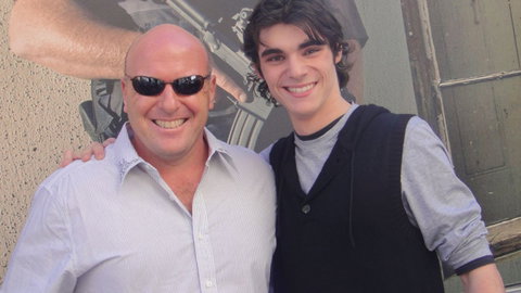 Aaron Paul e Dean Norris di Breaking Bad ricordano RJ Mitte preview