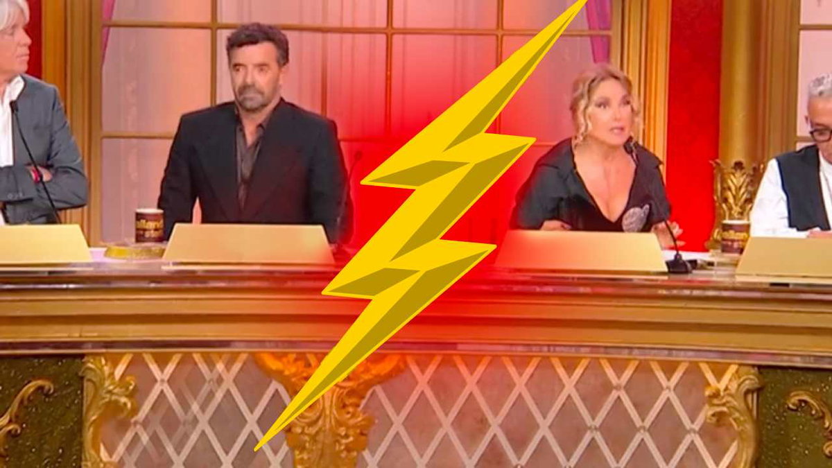 Alberto Matano punzecchia Barbara d’Urso, frecciatine a Ballando con le Stelle: “Clima pesante” article-post