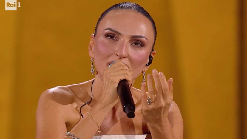 Arisa vuole partecipare a Sanremo 2027: “Ho mandato un brano a Stefano De Martino” preview