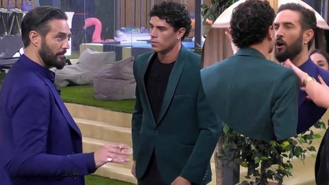 Roncaccia smaschera Alex Belli: “Lo scontro era preparato, me l’aveva annunciato” preview