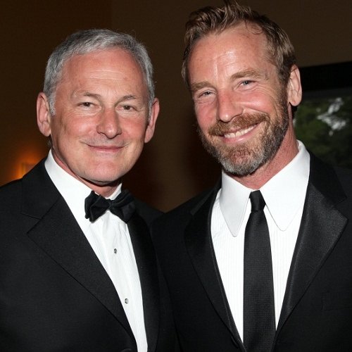 Titanic Actor ‘Victor Garber’ Confirms He is Gay.htm