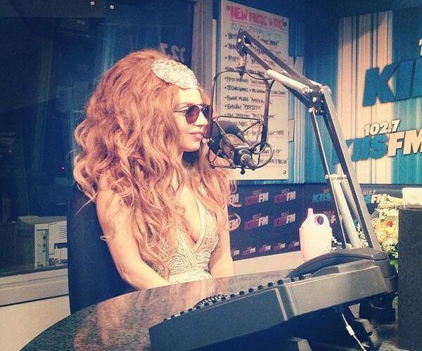 Lady Gaga Kiss