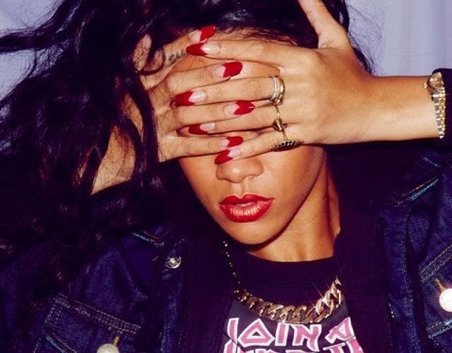 Rihanna Mano