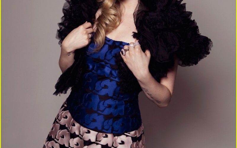 avril-lavigne-covers-bello-magazine-october-2013-06