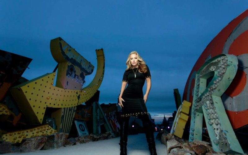 Anastacia Resurrection (5)
