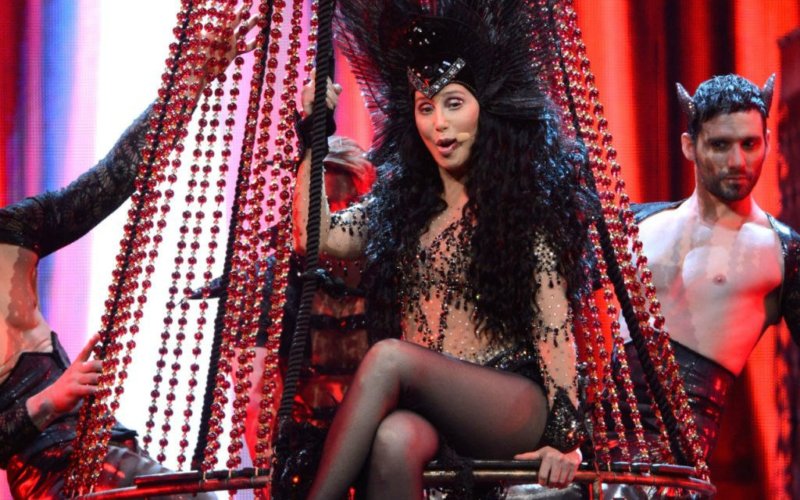 Cher - Dressed to Kill Tour (5)