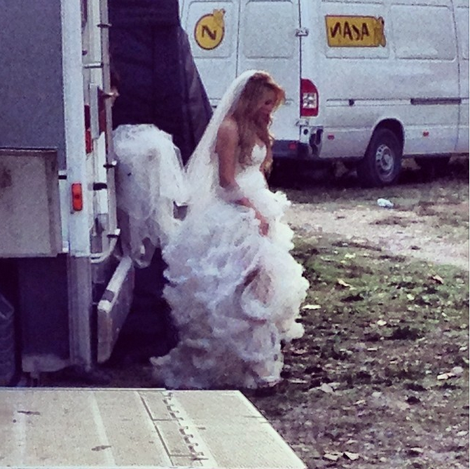 Shakira Anteprima Video Dal Set Di Empire Bitchyf