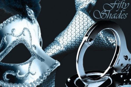 50-shades-of-Grey-fifty-shades-trilogy-35496873-900-633-637x448