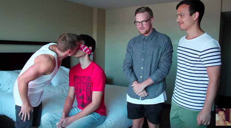straight-gay-guy-kiss-kissing