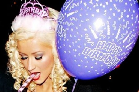 christina aguilera compleanno