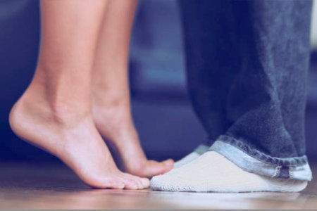 feet-guy-tall-fetish-gay
