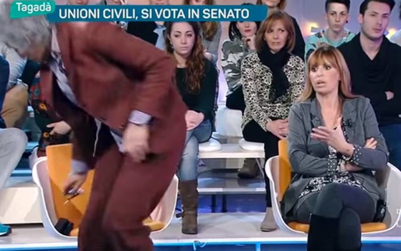 paola-concia-mussolini-tagada-studio