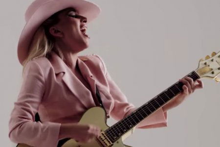 gaga-million