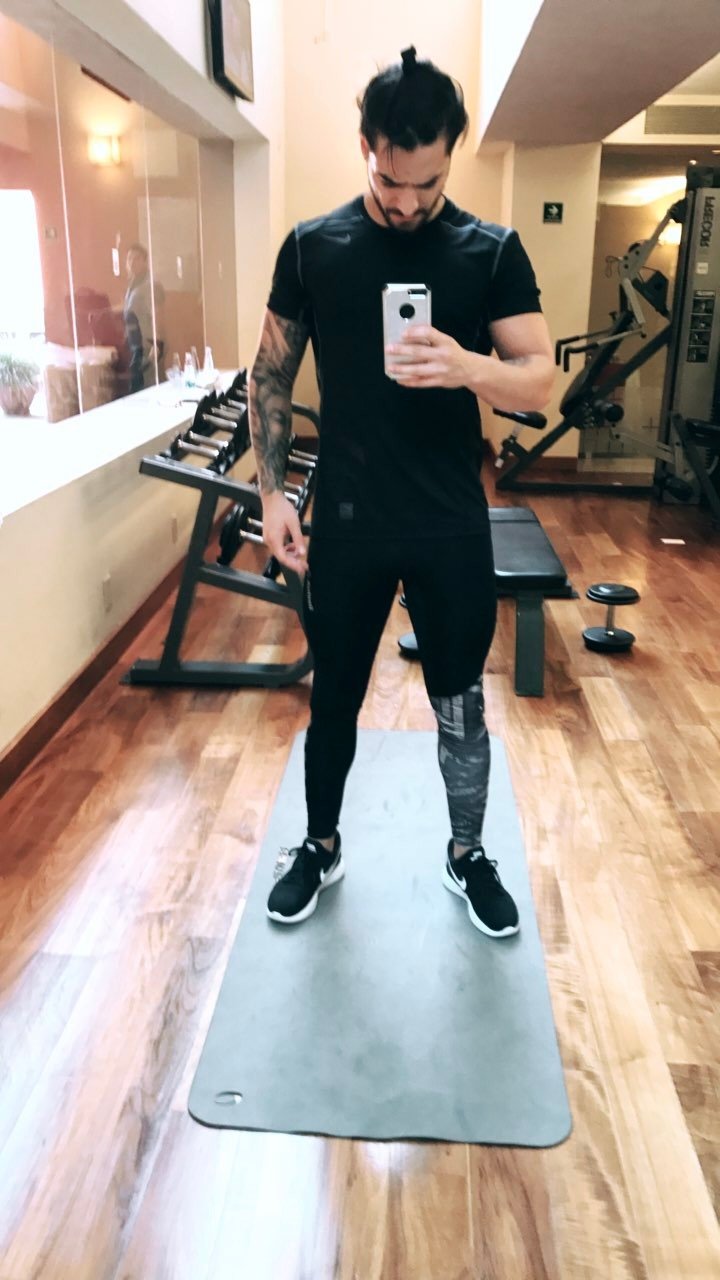 Maluma selfie after gym (4)