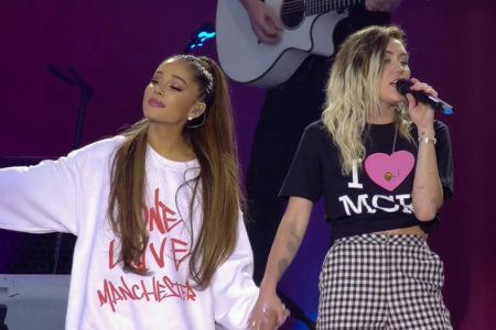 Miley Cyrus and Ariana Grande One Love Manchester (2)