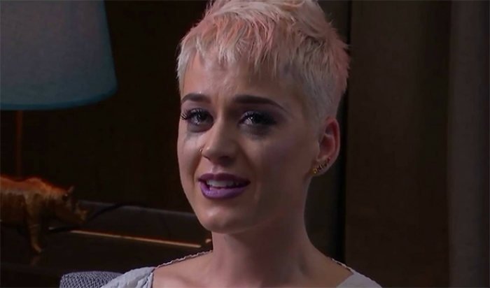 katy-perry-crying--youtube-video