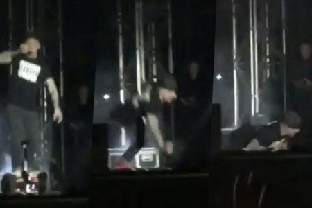 J-Ax Cade Dal Palco