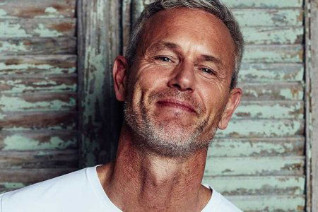 Mark-Foster-gay